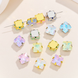 Strass carrés en verre de 8 mm à quatre griffes pour bijoux et accessoires vestimentaires DIY - Product Image 3