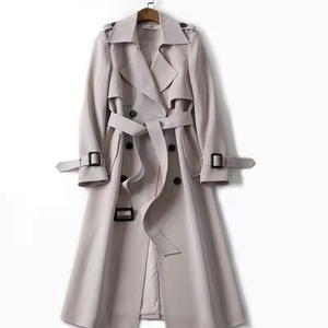 Abrigo largo de lana entallado con solapa a cuadros y doble botonadura para mujer 2025 - Product Image 6