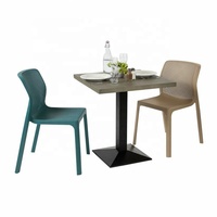 Table de salle à manger carrée industrielle unique en fonte et bois pour hôtel, usage extérieur et cuisine, imperméable et légère