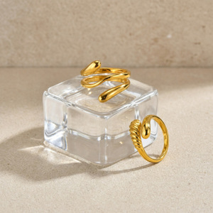 Anillo Minimalista de Acero Inoxidable con Múltiples Capas en Forma de Gota de Agua, Anillo Geométrico en Forma de Lágrima, Liso y Pulido, Unisex, Apilable - Product Image 5