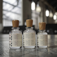 Bouteilles en verre d'emballage de parfum arabe personnalisé de Dubaï 30ml 50ml 100ml bouteille en verre d'huile de parfum de luxe avec couvercle en bois