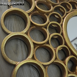Espejo de pared redondo tallado en oro antiguo Diseño Art <span class=keywords><strong>Deco</strong></span> moderno con círculos hechos a mano hechos de plástico - Product Image 3