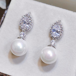 Orecchini a Goccia per Donne, Accessori per Orecchie Semplici e alla Moda per Uso Quotidiano - Product Image 1