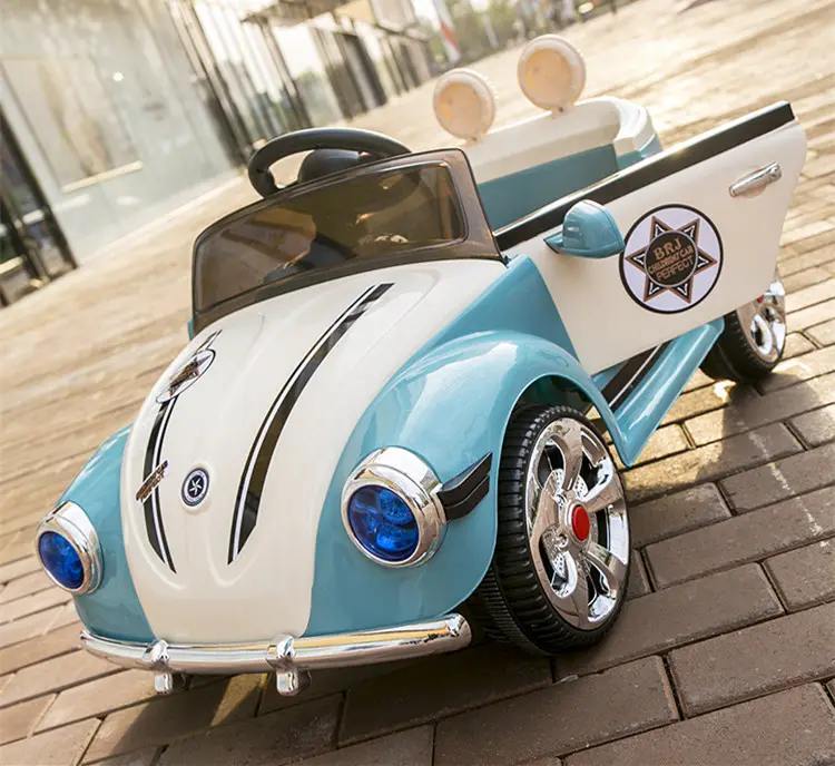 Beetle auto telecomandata ricaricabile a quattro ruote giocattolo per bambini principessa rosa auto elettrica per bambini