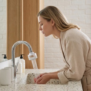 2025 nouveau filtre de robinet VC chaud laver et <span class=keywords><strong>purifier</strong></span> l'<span class=keywords><strong>eau</strong></span> éliminer le chlore résiduel embellir la peau reconstituer - Product Image 3
