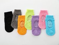 Chaussettes personnalisables pour enfants Trampoline Grip Youth Crew Hauteur pour la saison d'automne avec Logo inférieur Position Park Trampoline Accessoire