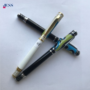 2023 <span class=keywords><strong>penna</strong></span> <span class=keywords><strong>a</strong></span> rullo in metallo di lusso personalizzata nuovo Design <span class=keywords><strong>smalto</strong></span> dipinto di colore inchiostro blu - Product Image 4