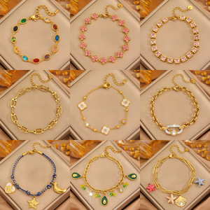 Pulsera de Trébol de Cuatro Hojas con Incrustaciones de Diamantes para Mujer, Chapada en Oro de 18K, Acero Inoxidable, Estilo Lujoso y de Alta Gama, Ginangstar - Product Image 1