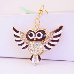 Owl Spread the Wings Rhinestone Crystal Pendant Keychain Keyring Gold Color Key Chain Holder for Women Men Bag Accessories