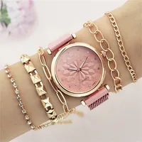Luxe Mooie Vrouwen Magneet Horloges Modieuze Dames Quartz Horloges Casual Vrouwen Magneet Buck Horloge \