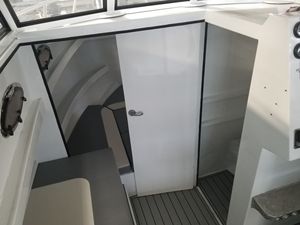 30ft utilizzato il piacere di pesca entrobordo yacht - Product Image 2