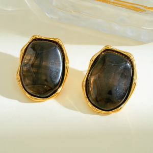 Boucles d'oreilles géométriques en résine plaquées or 18 carats, en acier inoxydable 304, style minimaliste, décontracté et simple, parfaites pour les femmes, à porter au quotidien, élégantes - Product Image 3