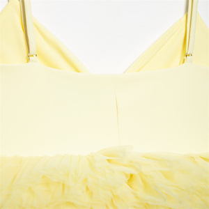 Zatrhmbm ग्रीष्मकालीन महिलाओं के कपड़े 2025 नए फैशन प्यूफ एह टुले टॉप रेट्रो सस्पेंजिंग वी-गर्दन आस्तीन वाली सुरुचिपूर्ण महिला बनियान टॉप - Product Image 6