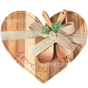 Tabla de cortar de madera en forma de corazón, juego de servir queso, frutas y pan de madera de acacia con cuchara y tenedor, set de regalo - Product Image 5