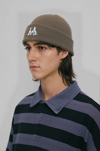 Custom Gray Knitted Embroidered Fashionable Warm <strong>Pom</strong>-<strong>pom</strong> <strong>Beanie</strong> for Cold Winter Weather - Product Image 4