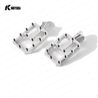 Repose-pieds personnalisés avec logo laser gratuit pour Surron Light Bee OEM CNC Aluminium 62MM Monobloc Bleu Brûlé Clouté E-Moto