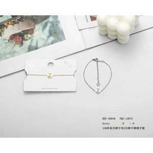 Bracciale con lettera Z in acciaio inossidabile, braccialetto alla moda da 1 cm su un solo lato per gioielli da donna - Product Image 1