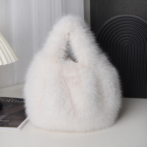 Le Sac Fourre-Tout Rose Vache Imprimé Léopard Sanrio Kurt Vuitton Esthétique Sac Fluffy - Product Image 4