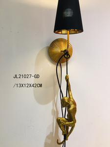 Commercio all'ingrosso decorazione animale in resina personalizzata a Led divertente serie di <span class=keywords><strong>animali</strong></span> pavone giraffa lampada a pappagallo di cavallo da notte luce animale lampada da tavolo - Product Image 3