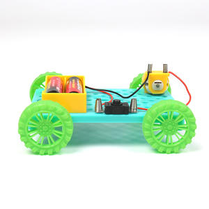 Véhicule électrique à quatre roues auto-fabriqué Technologie <span class=keywords><strong>de</strong></span> bricolage pour enfants Petit fabricant <span class=keywords><strong>Expérience</strong></span> scientifique <span class=keywords><strong>amusante</strong></span> - Product Image 2