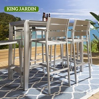 Ensemble de meubles de jardin modernes de luxe, résistant à l'eau, en plastique imitation bois, canapé de patio, table et chaises de bar extérieures en teck et aluminium brossé