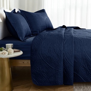 <span class=keywords><strong>Copriletto</strong></span> ultrasonico in porcellana <span class=keywords><strong>copriletto</strong></span> <span class=keywords><strong>copriletto</strong></span> doppio Jacquard Set di trapunte in tre pezzi - Product Image 2