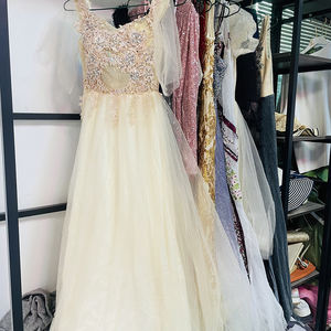 Vestido <span class=keywords><strong>de</strong></span> <span class=keywords><strong>fiesta</strong></span> <span class=keywords><strong>de</strong></span> noche elegante usado recién llegado para damas vestidos <span class=keywords><strong>de</strong></span> <span class=keywords><strong>fiesta</strong></span> elegantes <span class=keywords><strong>de</strong></span> segunda mano en fardos <span class=keywords><strong>ropa</strong></span> <span class=keywords><strong>usada</strong></span> en oferta - Product Image 3