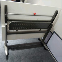 Cadre de table pliant peu encombrant avec installation rapide