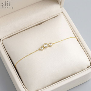 ซัพพลายเออร์ฮ่องกง กำไลข้อมือทองคำแท้ 18K ดีไซน์วินเทจอาร์ตเดโค ประดับเพชรแท้ทรงโรสคัท สำหรับผู้หญิง ของขวัญวันเกิด - Product Image 6