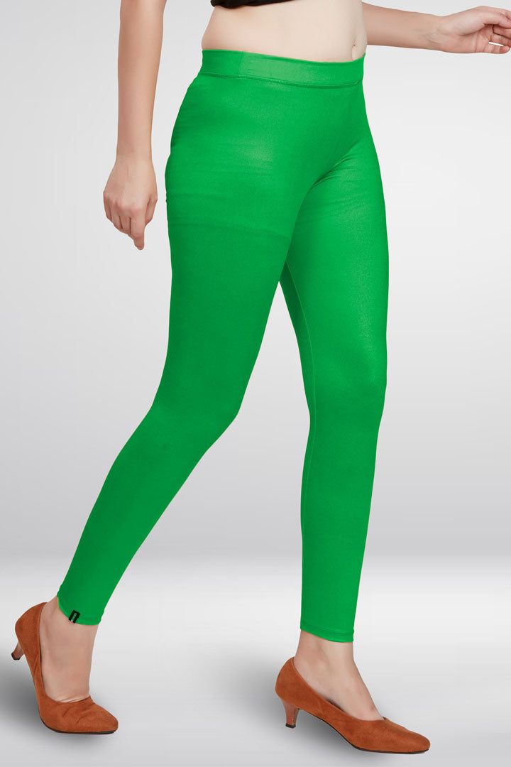 Parrot Green