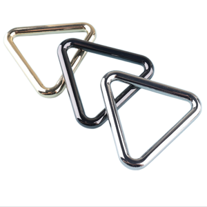 Anneau triangulaire soudé en acier galvanisé / acier inoxydable - Product Image 1