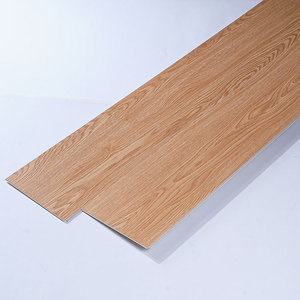 Revêtement de sol hybride SPC en vinyle PVC recyclé noir vert à <span class=keywords><strong>clic</strong></span>, pas cher, à <span class=keywords><strong>bas</strong></span> <span class=keywords><strong>prix</strong></span>, LVT 4 mm 5 mm 6 mm 8 mm, pour utilisation en supermarché - Product Image 1