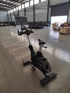 Gimnasio inteligente interior Fitness equipo profesional Cardio Master entrenamiento ejercicio <span class=keywords><strong>bicicleta</strong></span> magnética <span class=keywords><strong>Spinning</strong></span> <span class=keywords><strong>bicicleta</strong></span> <span class=keywords><strong>con</strong></span> <span class=keywords><strong>pantalla</strong></span> LCD - Product Image 4