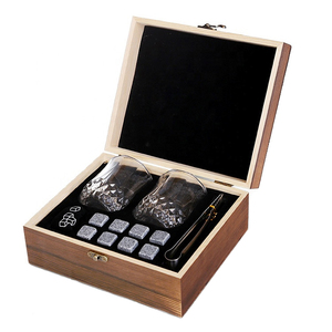 Light luxury wholesale wooden whiskey gift box gift set and whiskey glass and whiskey stones gift set