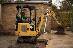 รถขุดขนาดเล็กมือสอง Caterpillar CAT 301.5 น้ำหนัก 1.5 ตัน พร้อมรางยาง สำหรับงานก่อสร้าง - Product Image 3