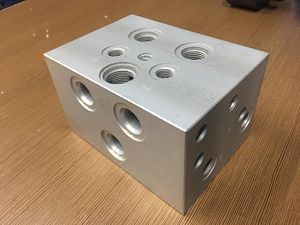 Pièces hydrauliques d'excavatrice réduisant le bloc de soupape de décharge - Product Image 3