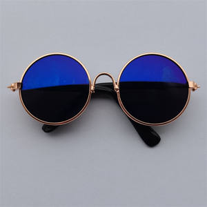 Venta al por mayor de moda multicolor Mini gafas de protección para mascotas gafas de sol redondas de <span class=keywords><strong>metal</strong></span> gato gafas de sol - Product Image 3