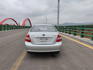 Kia Cerato Sedan 2014 Usata in Ottime Condizioni, Cambio Manuale, Interni in Pelle Scura, Trazione Anteriore, Pneumatici R15, Guida a Sinistra - Product Image 5