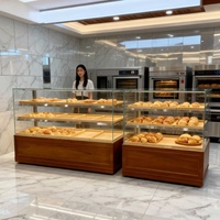 Kommerzielle Gebäckvitrine mit LED-Beleuchtung Umweltfreundliche & Langlebige Glaskonstruktion für Bäckerei- und Café-Theken