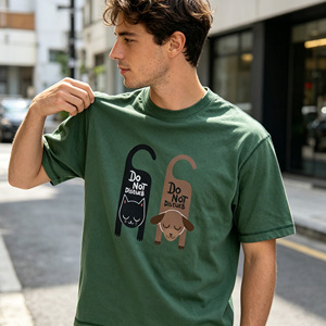 Camiseta de Alta Calidad, Corte Regular, Impresión en Serigrafía, Personalizada - Product Image 4