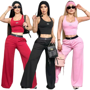 Ensemble deux pièces décontracté sans col pour femme DD0177 : Gilet et short brodé à effet 3D, coupe ample avec poches - Product Image 1