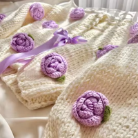 Cardigan tricoté pour femme à manches longues, motif floral brodé au crochet, avec nœud rose personnalisé, en maille épaisse, collection Hiver 2026