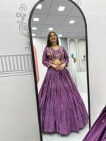 Crop Top Spesial Festival Terlaris untuk Wanita, Pakaian Pesta Etnik Stylish, Koleksi Busana Fashion Tersedia dengan Harga Ekspor