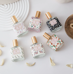 LovSens Mini <span class=keywords><strong>Perfume</strong></span> <span class=keywords><strong>de</strong></span> Osmanthus Ligero <span class=keywords><strong>de</strong></span> 30 ml, Aroma Floral Fresco y Limpio, Larga Duración, <span class=keywords><strong>Perfume</strong></span> en Spray para Citas Diarias, Estudiantes y Chicas - Product Image 2