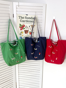Sac fourre-tout en nylon durable Stitch Dachshund, grande capacité, réversible, pour les voyages <span class=keywords><strong>de</strong></span> week-end, le shopping, les boutiques et les cadeaux - Product Image 1