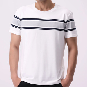 T-shirts pour hommes en coton polyester, couleur personnalisée, légers, en gros, t-shirts blancs à col rond et manches courtes à prix abordable - Product Image 1
