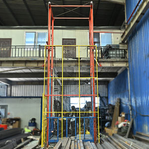 Verimli taşıma fonksiyonu ile konut ve ticari kullanım için yüksek kapasiteli dikey elektrik/hidrolik kargo asansörü - Product Image 2