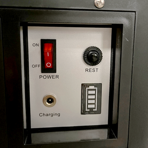 Tragbare Hochleistungs-Intelligente Tennisball-Übungsmaschine mit Mobiler App-Steuerung Tennisball-Trainings-Wurfmaschine - Product Image 4