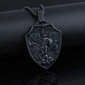 Collier pendentif en forme de bouclier de l'archange Saint Michel en acier inoxydable pour hommes et femmes, bijoux de protection de Saint Michel - Product Image 5