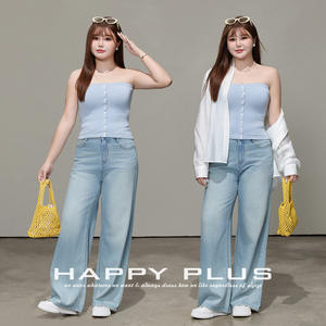 Ensemble décontracté tricoté pour femme grande taille, couleur unie bleu rêve, avec bretelles, jean bleu clair et chemise blanche N9335 - Product Image 3